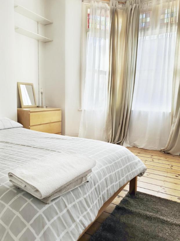 Home In Queen'S Park 런던 외부 사진