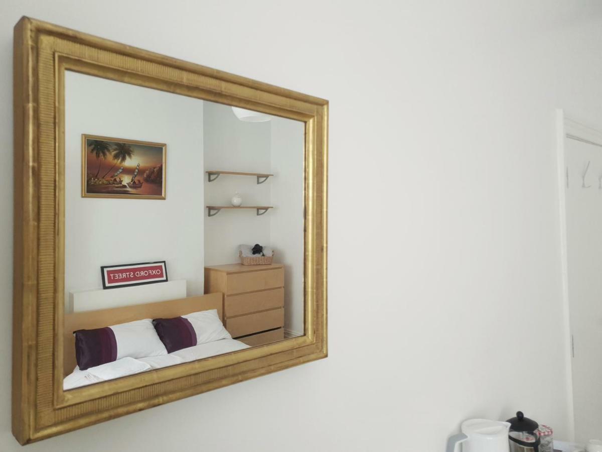 Home In Queen'S Park 런던 외부 사진